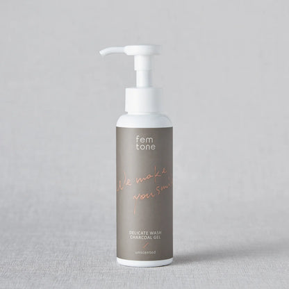 femtone デリケートウォッシュ チャコールジェル［無香料］150mL