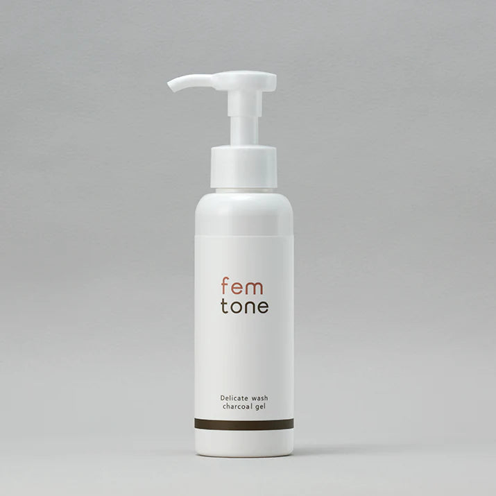 femtone デリケートウォッシュ チャコールジェル［無香料］150mL